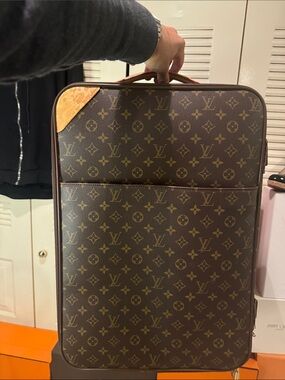 Louis Vuitton Pegase 50 Roller Suitcase